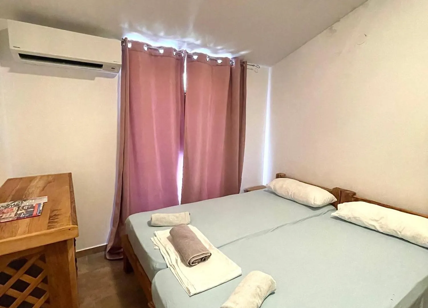 Bajic Apartmani Seline 0*,  Croatia